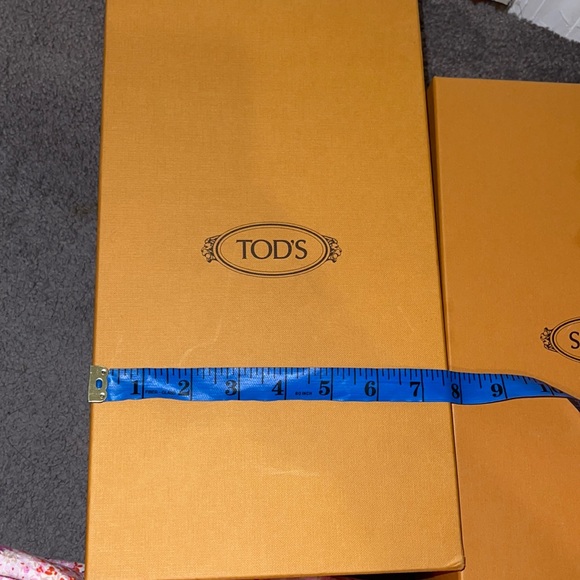Tod’s boxes empty - Picture 9 of 13